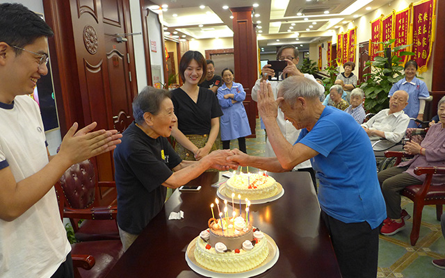 六月生日会招募