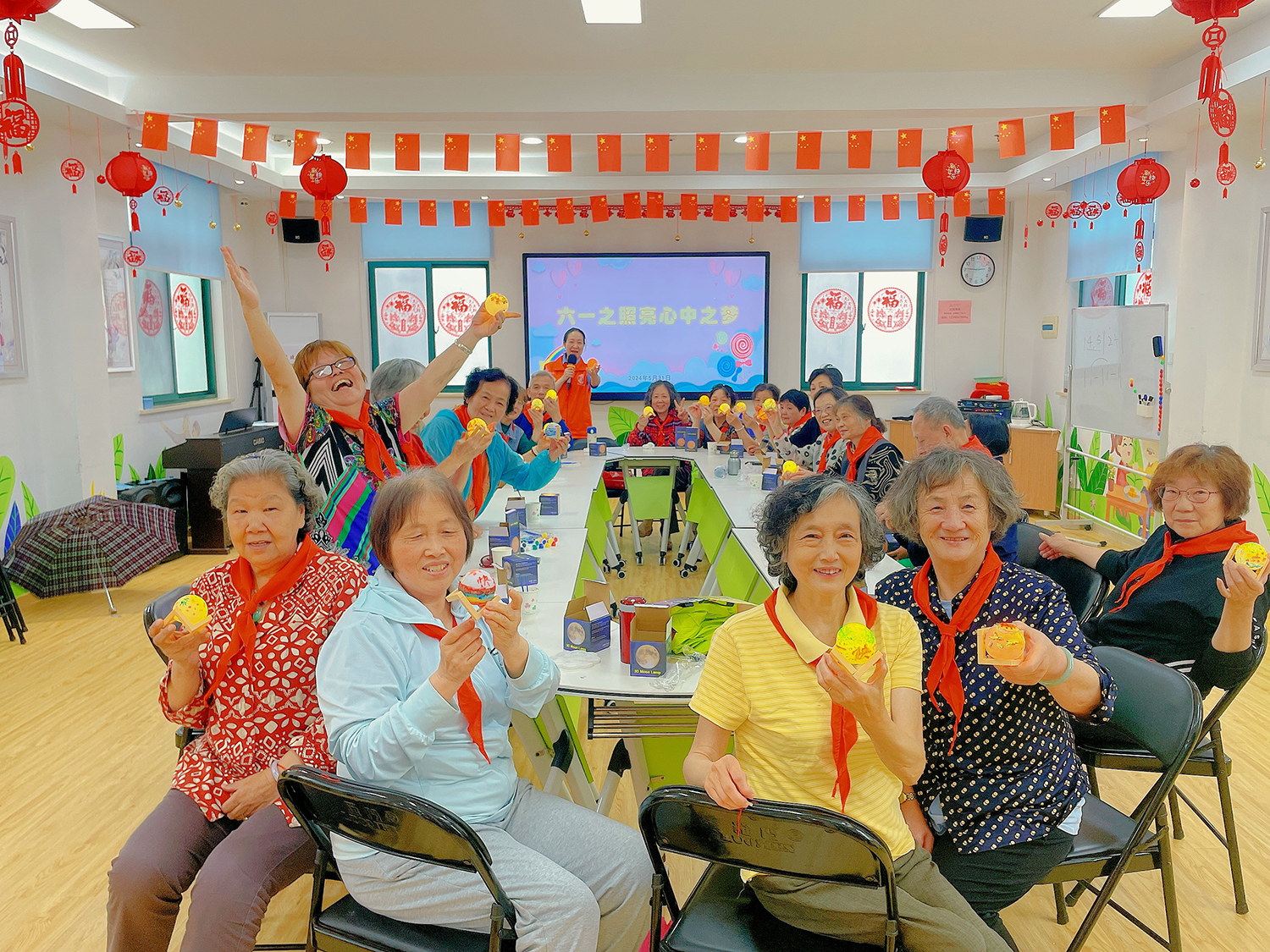 岁逢六月，乐享东门 | 小东门街道综合为老服务中心分中心欢度6月