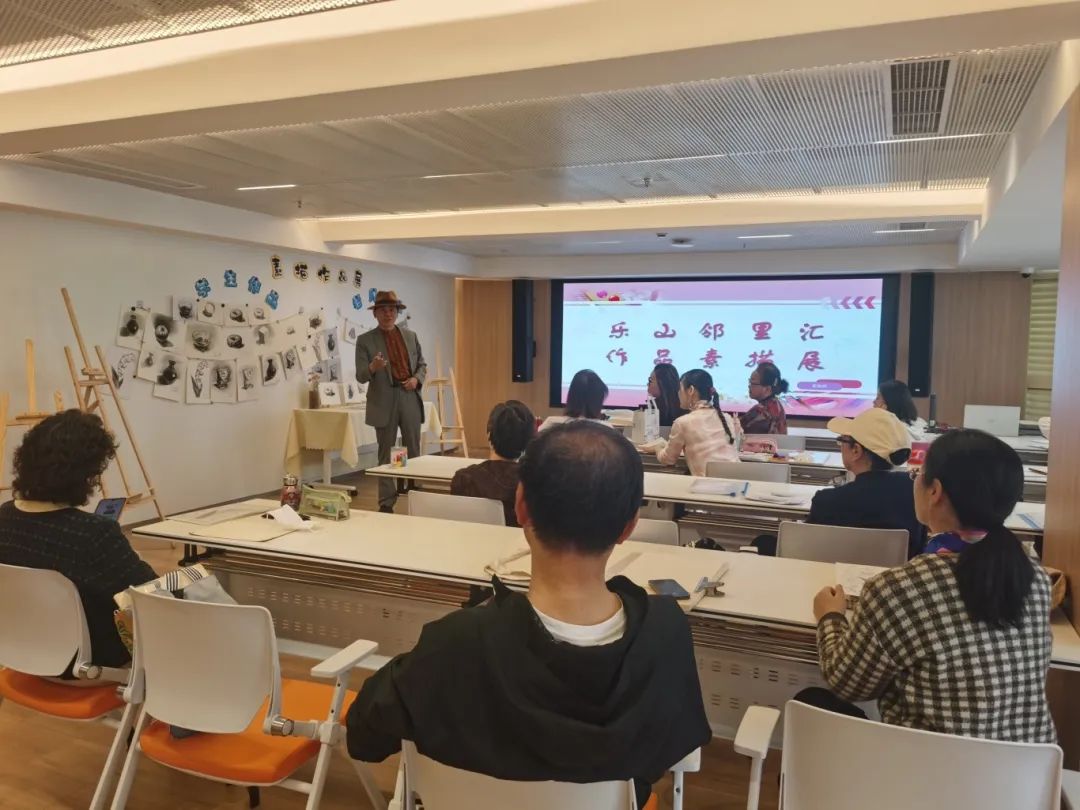 素手绘春光！乐山邻里汇首届素描展圆满落幕