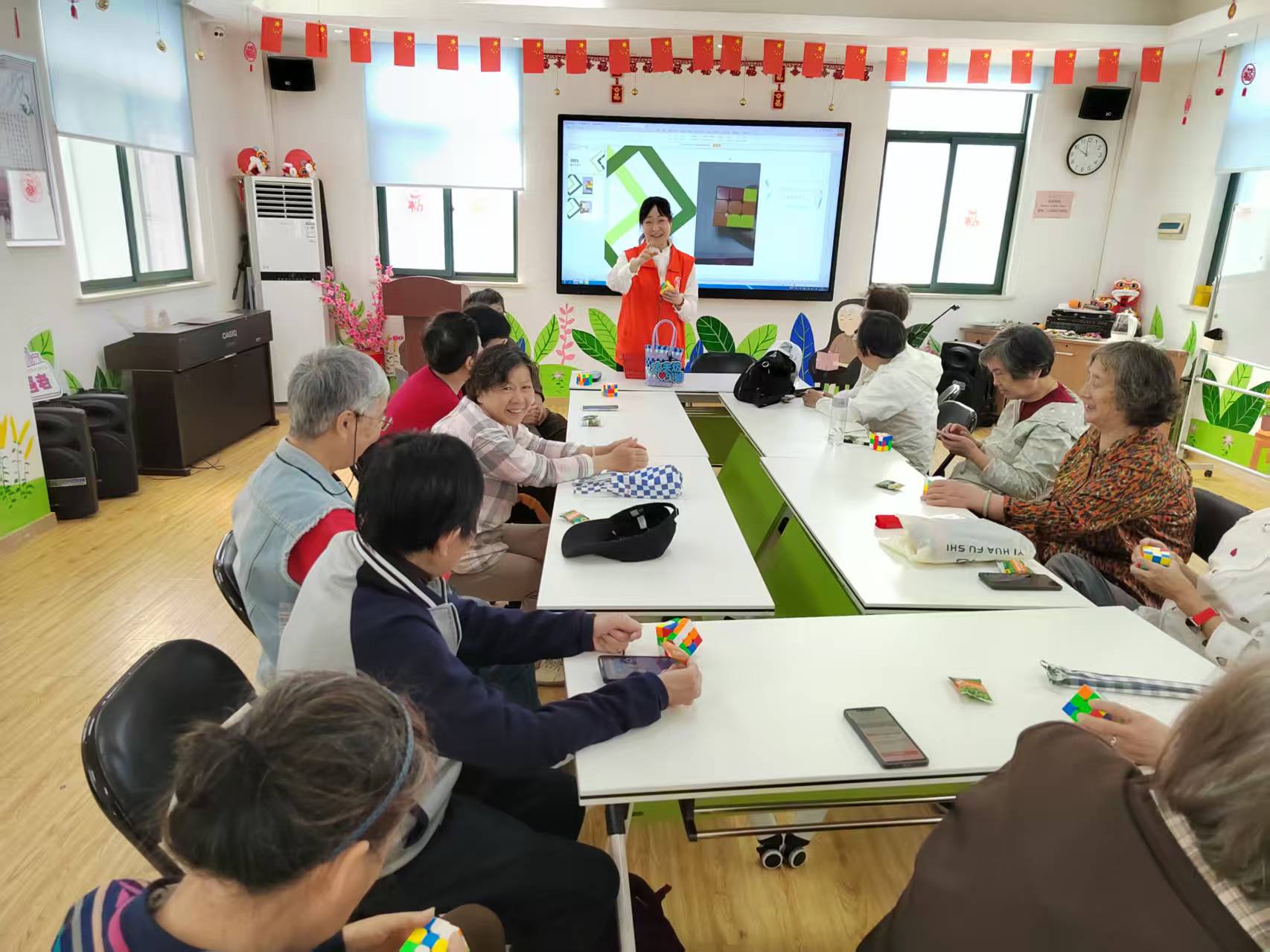 多元体验点亮银发生活，小东门街道综合为老服务中心分中心4月长者活动