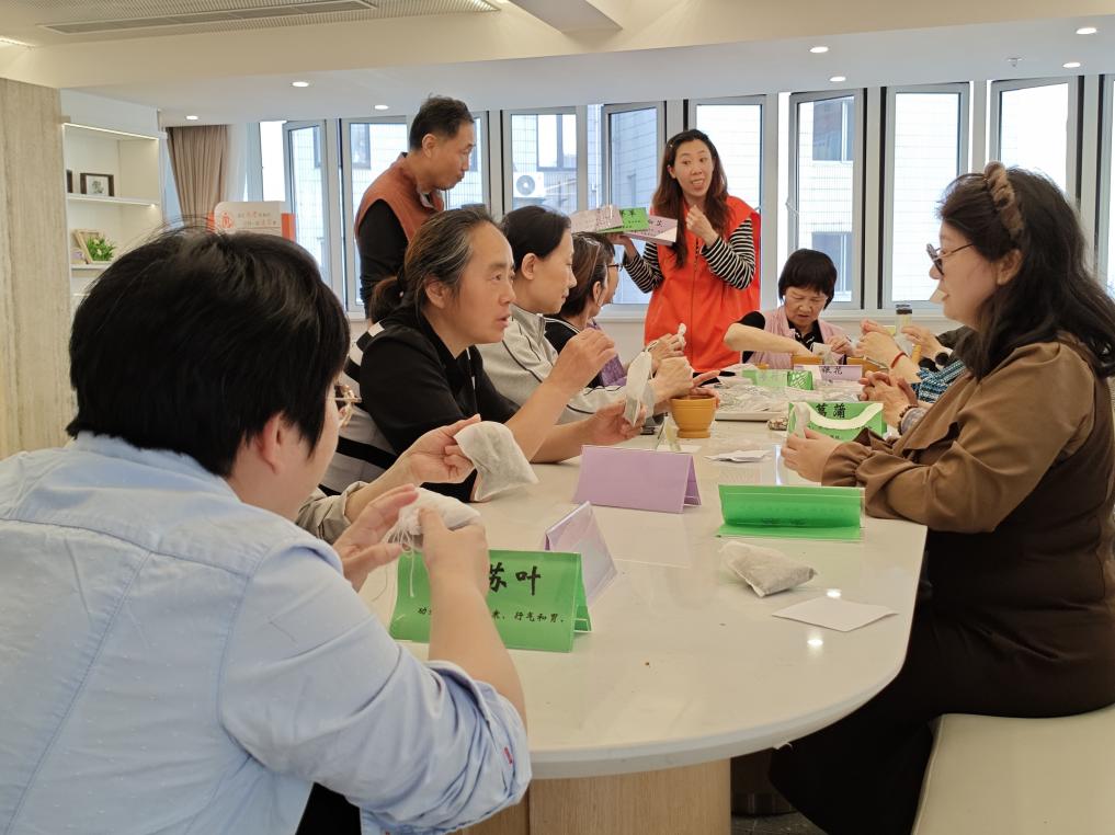 缤纷五月，匠心传承！乐山邻里汇非遗系列活动点亮社区文化