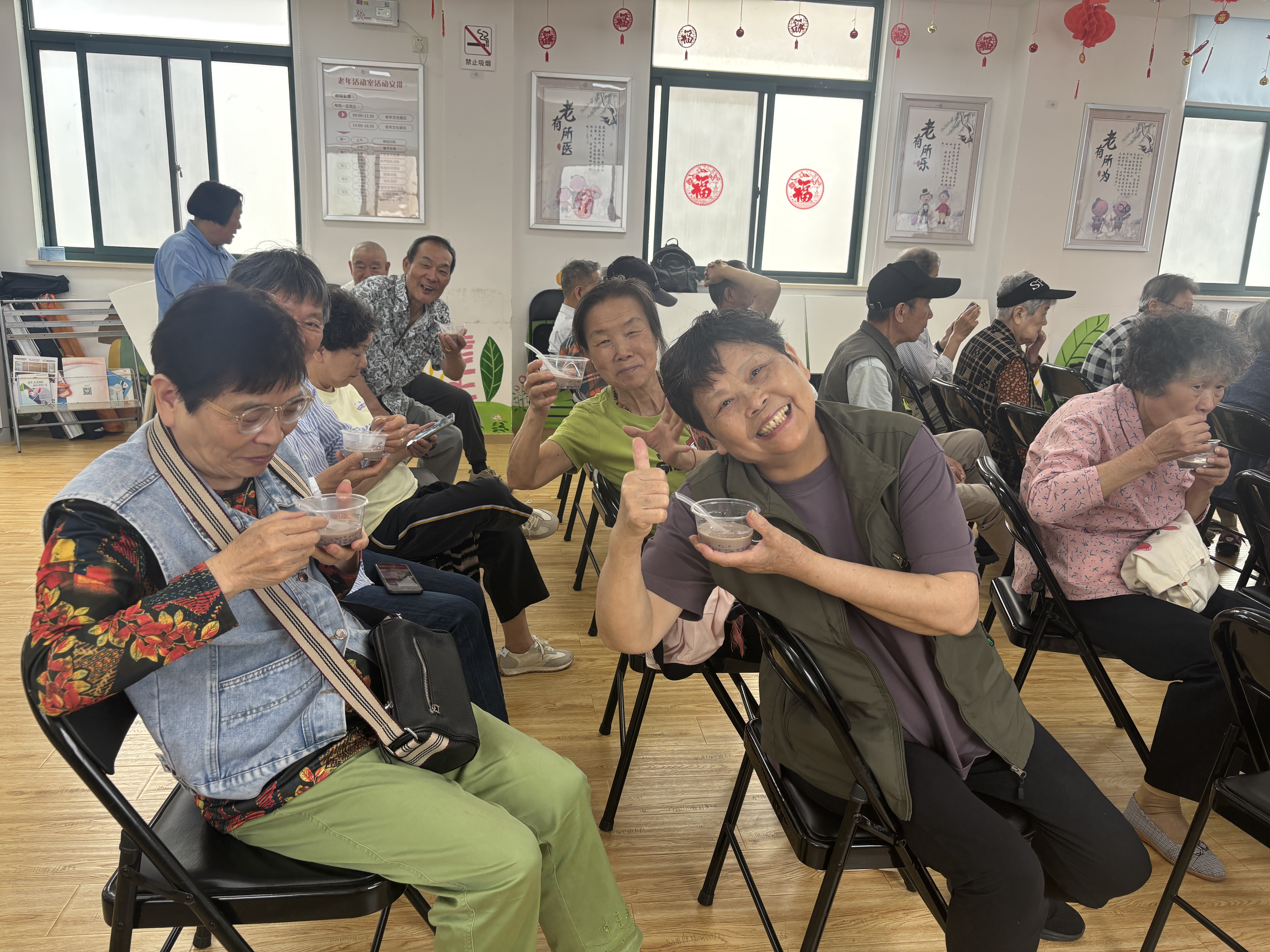 六月缤纷，情暖东门丨小东门街道综合为老服务中心分中心六月活动精彩纷呈